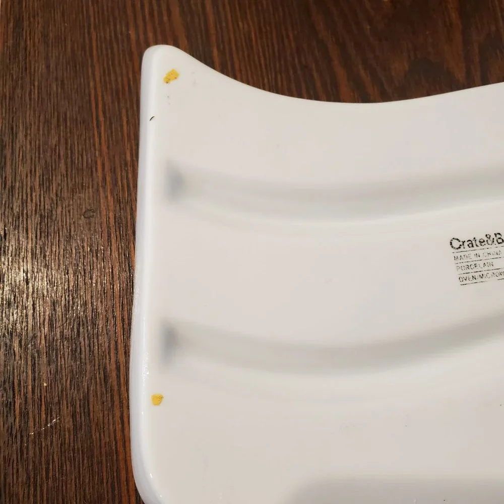 Crate & Barrel White Porcelain Wave Appetizer Olive Cracker Plate Tray Dish 7